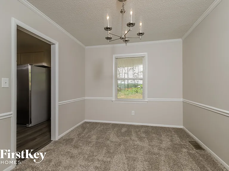 2312 Barnsley Ct — Photo 4