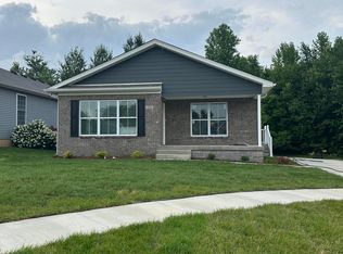 221 Tex Ave, Fairdale, KY 40118
