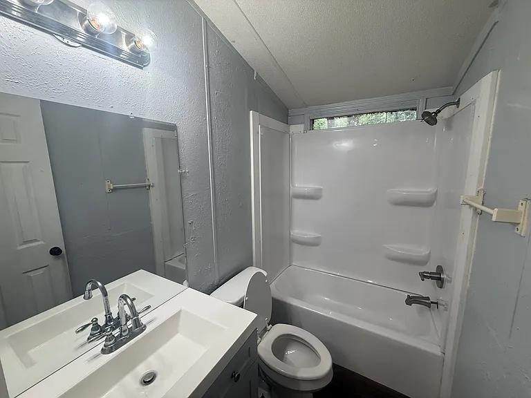 412 North St — Photo 11