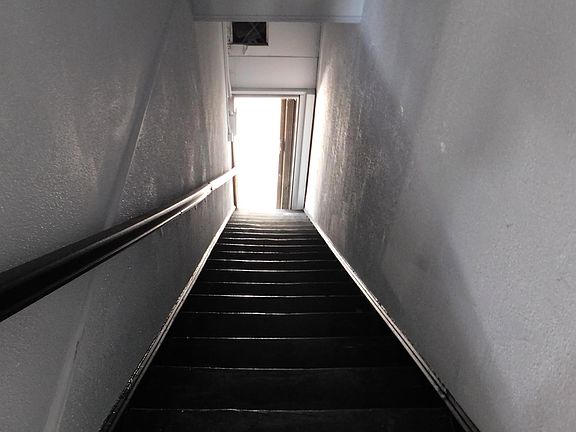 5th image of 217 E Walnut St #1