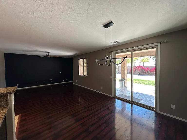 16105 W Almeria Rd — Photo 10