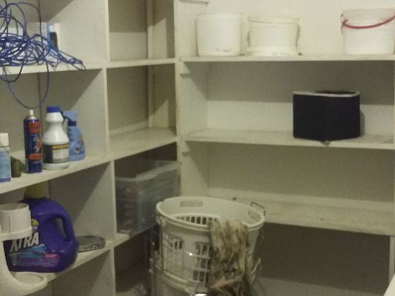 Laundry room storage