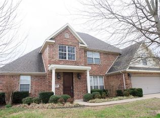 2302 N Thistle Dr, Fayetteville, AR 72704