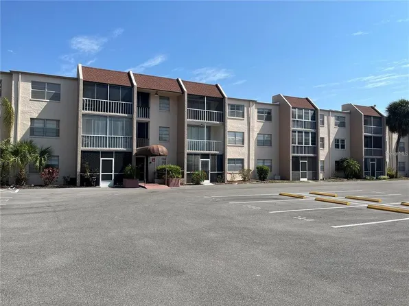 519 Albee Farm Rd APT 110, Venice, FL 34285