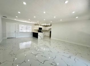 2371 NW 174th Ter, Miami Gardens, FL 33056