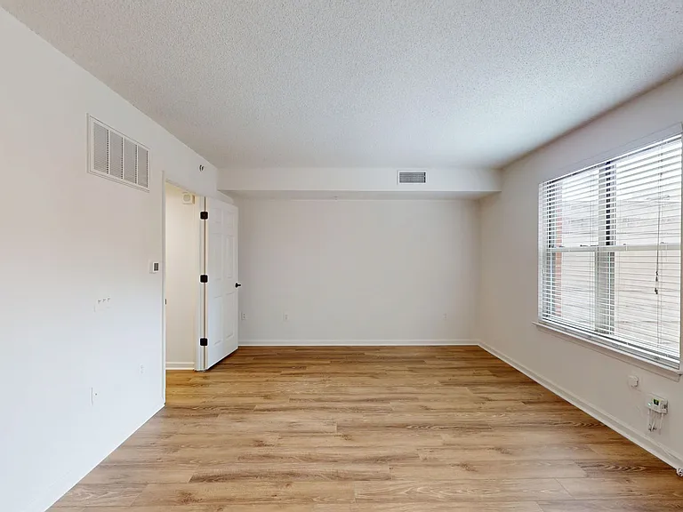 Andover House — Photo 37