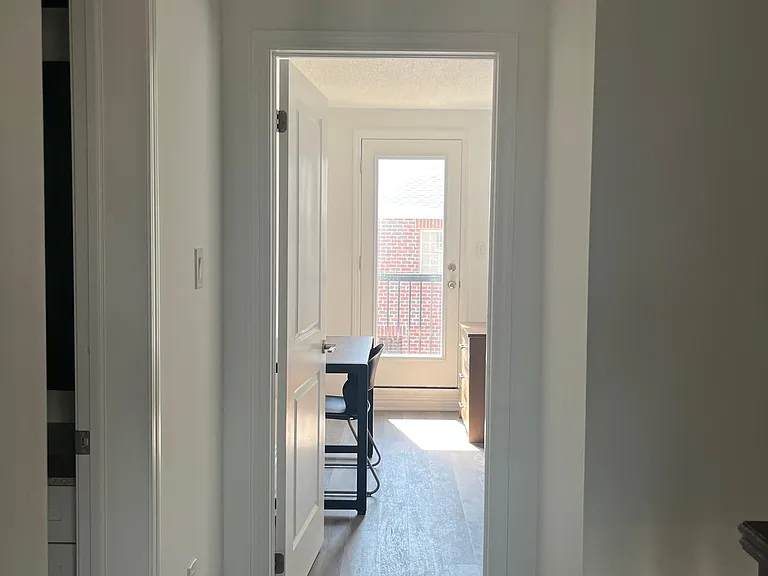 1259 Lily Cres #17 — Photo 15