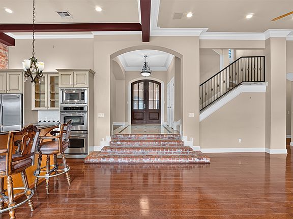4th image of 18 Beaux Rivages Dr