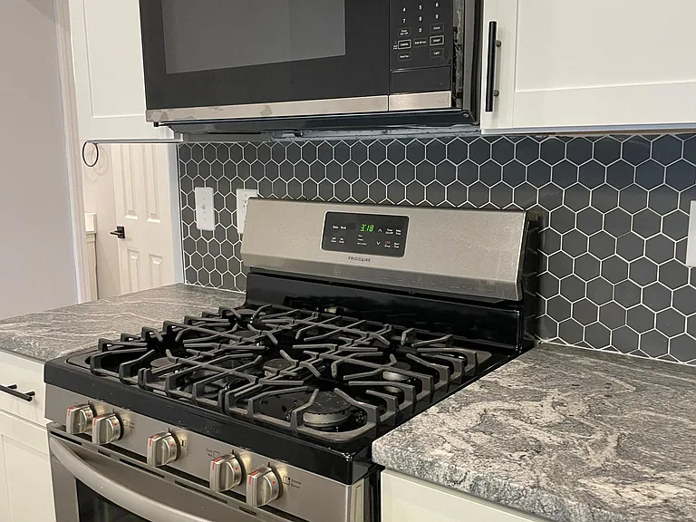 719 Hawley Ave #1 — Photo 7