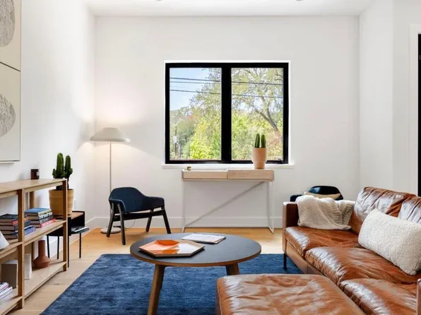 1311 Deloney St, Austin, TX 78721