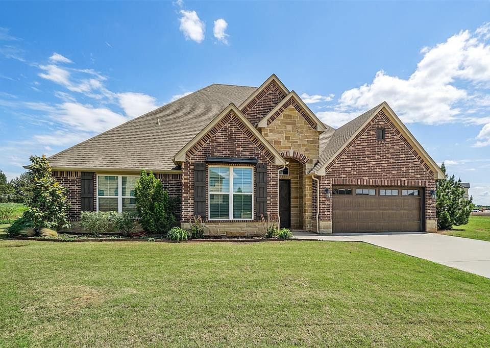 1st image of 4212 Vista Dr