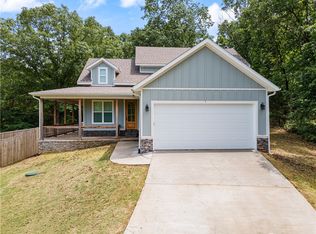 1 Eppington Ln, Bella Vista, AR 72714