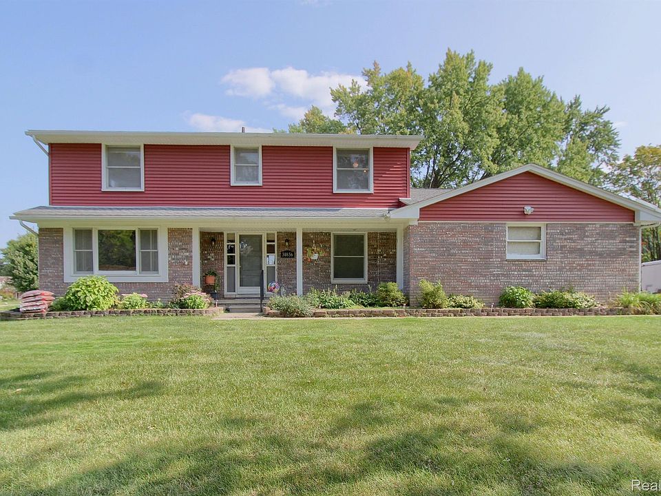 1st image of 30856 Woodstream Dr