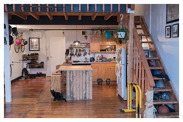 Rented by Opera House Lofts | media 3