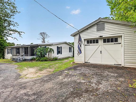 2nd image of 32439 HIGHLAND LAKES ROAD
