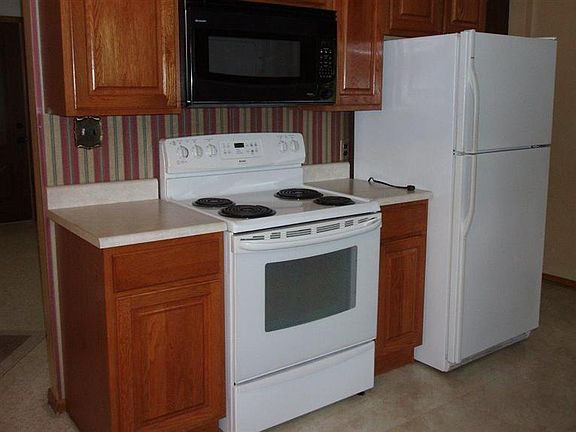 5th image of 391 Vindale Dr