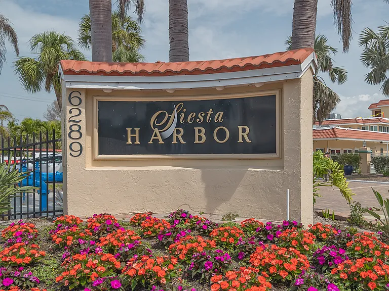 1250 N Portofino Dr #301 — Photo 18