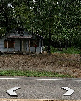 2nd image of 8637 Highway 71 S