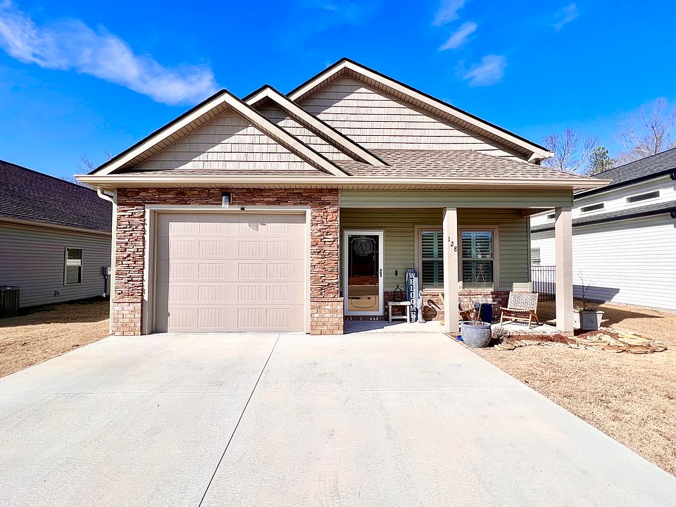 1st image of 128 Rock Bridge Dr