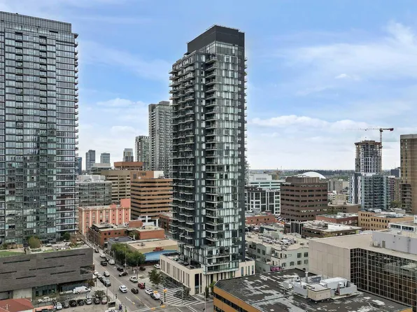 1010 6th St SW #1405, Calgary, AB T2R 1B4