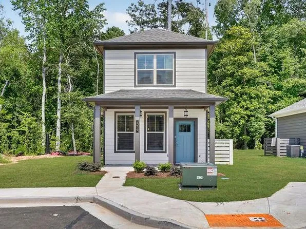 430 Dempsey Dr, Fayetteville, GA 30214