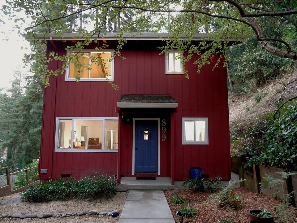 1st image of 899 Hillcrest Dr