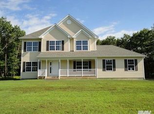 2 Cozine Rd, CENTER MORICHES, NY 11934