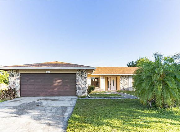 1st image of 626 Fresno Ct