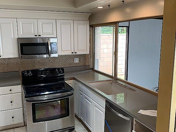Kitchen - new Granite counter