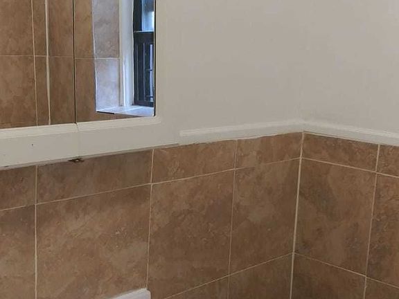 5th image of 89-04 148th St #6I