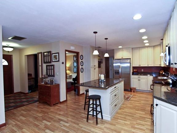 5th image of 8835 Larwin Ln