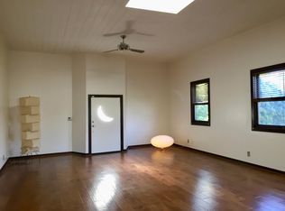 954 E Edgeware Rd, Los Angeles, CA 90026