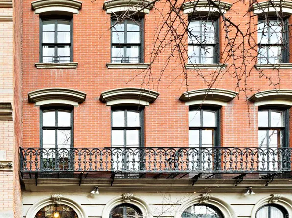 123 East 10th Street image 1 of 15