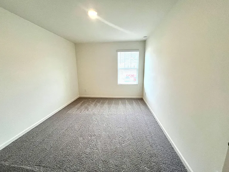 303 Hyde Park — Photo 27