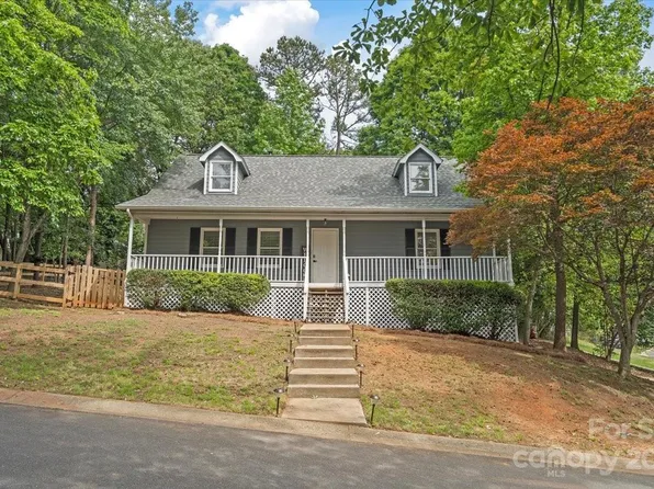 16051 Pago Pago Dr, Tega Cay, SC 29708