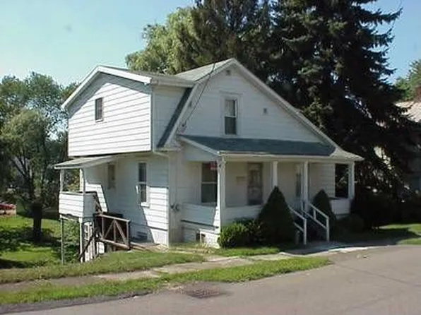 619 Riverside Ave, Grove City, PA 16127