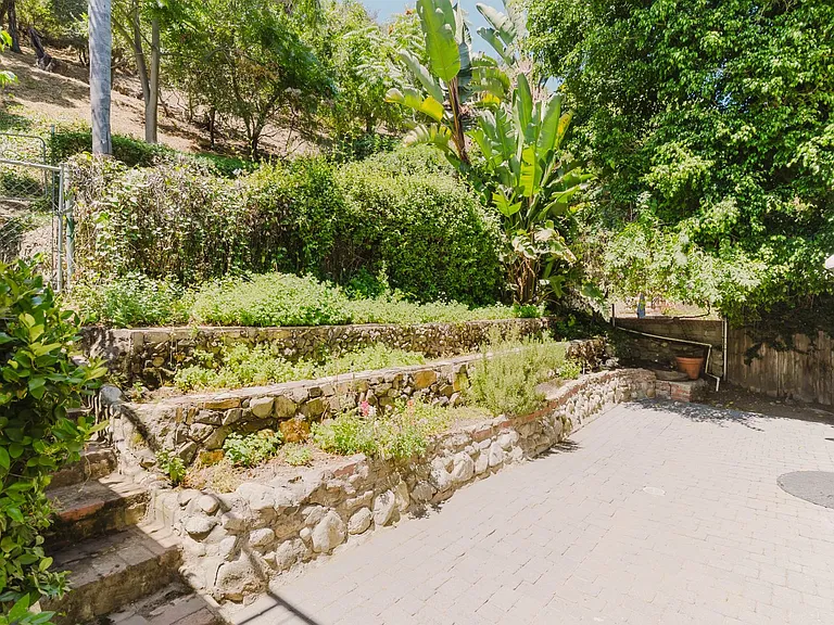 11036 Fruitland Dr — Photo 27