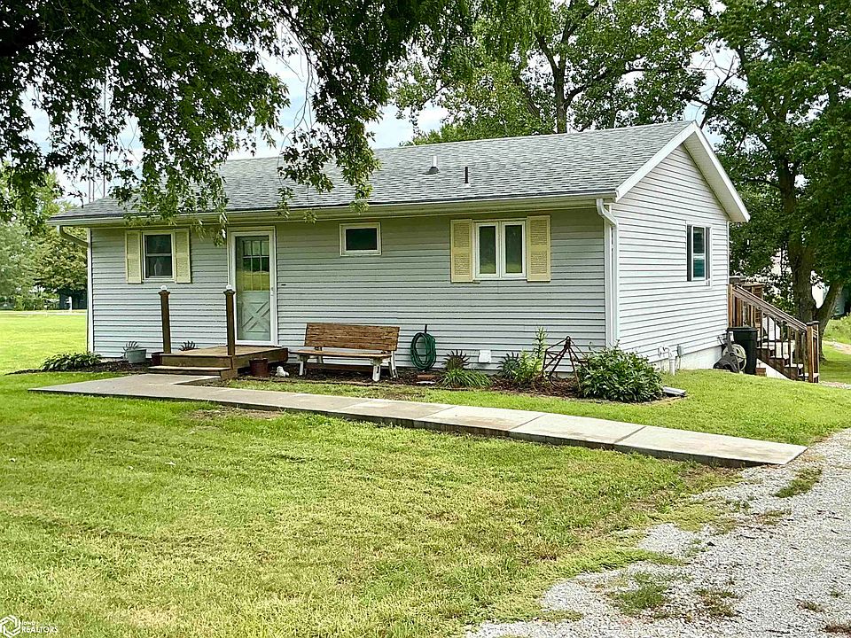 1st image of 13563 431st St