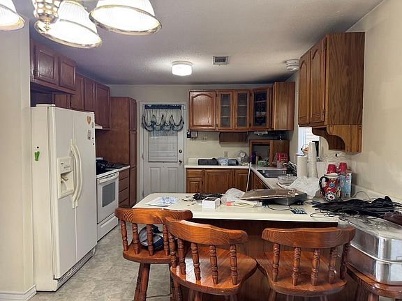 2nd image of 155 Wilmont Rd