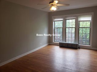 6972 N Greenview Ave APT 3, Chicago, IL 60626