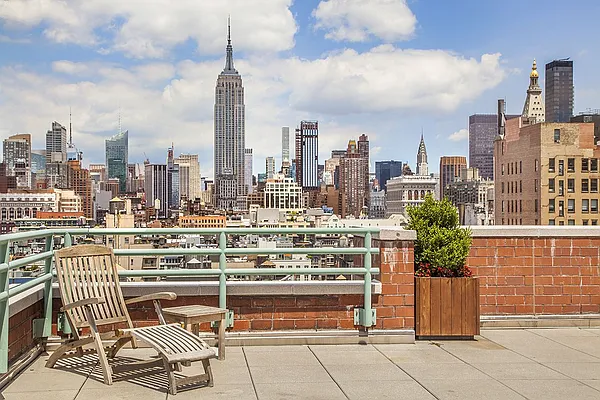 Sold by Stribling | media 9