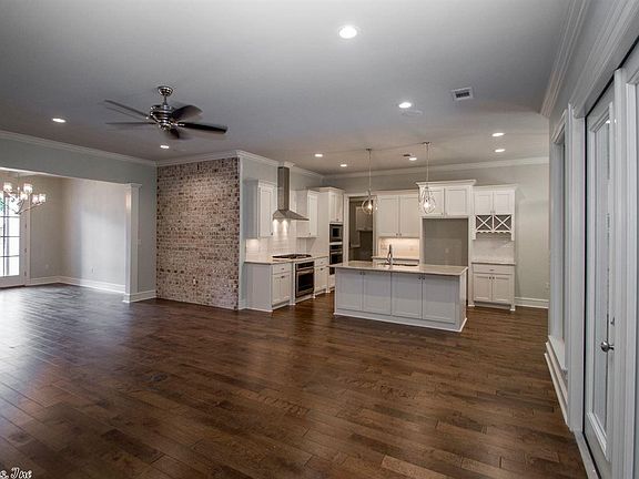 3rd image of 130 Cove Creek Ct