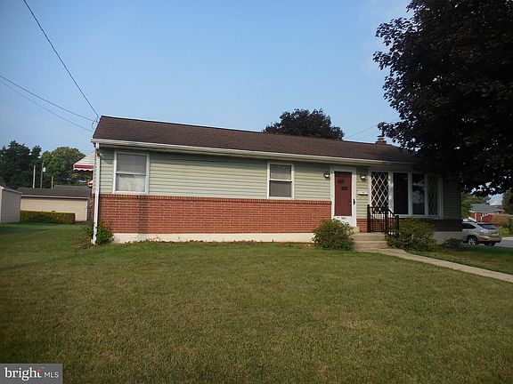 3rd image of 901 S 4th Ave