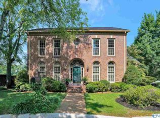 26 Bradbury Pl SE, Huntsville, AL 35801