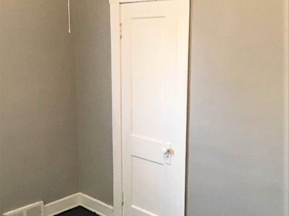 3rd image of 11508 Ohlman Ave