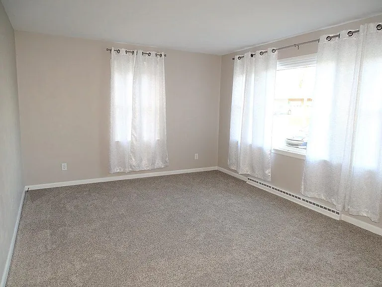 1324 Union Grove Rd — Photo 6