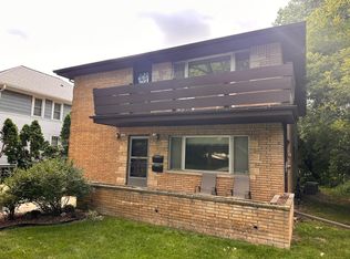 1263 Elm Lawn St, Milwaukee, WI 53213