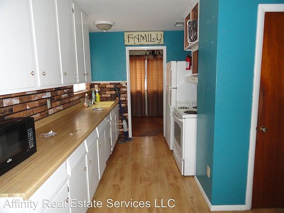 4th image of 1119 W Ash St
