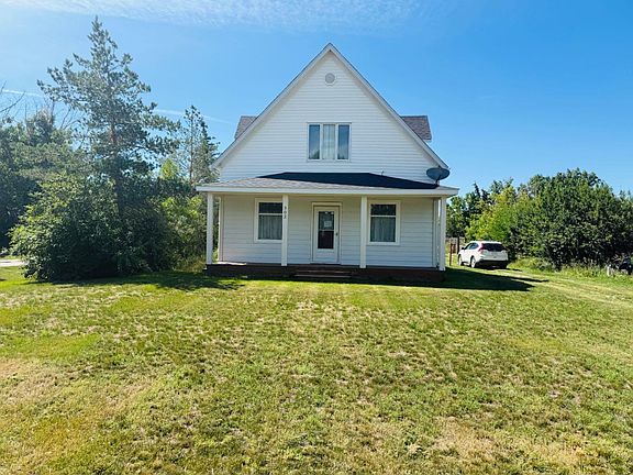 3rd image of 302 Empress Ave