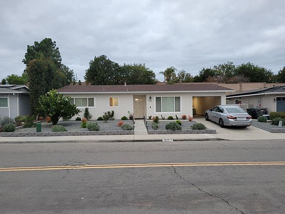 2nd image of 922 La Tierra Dr